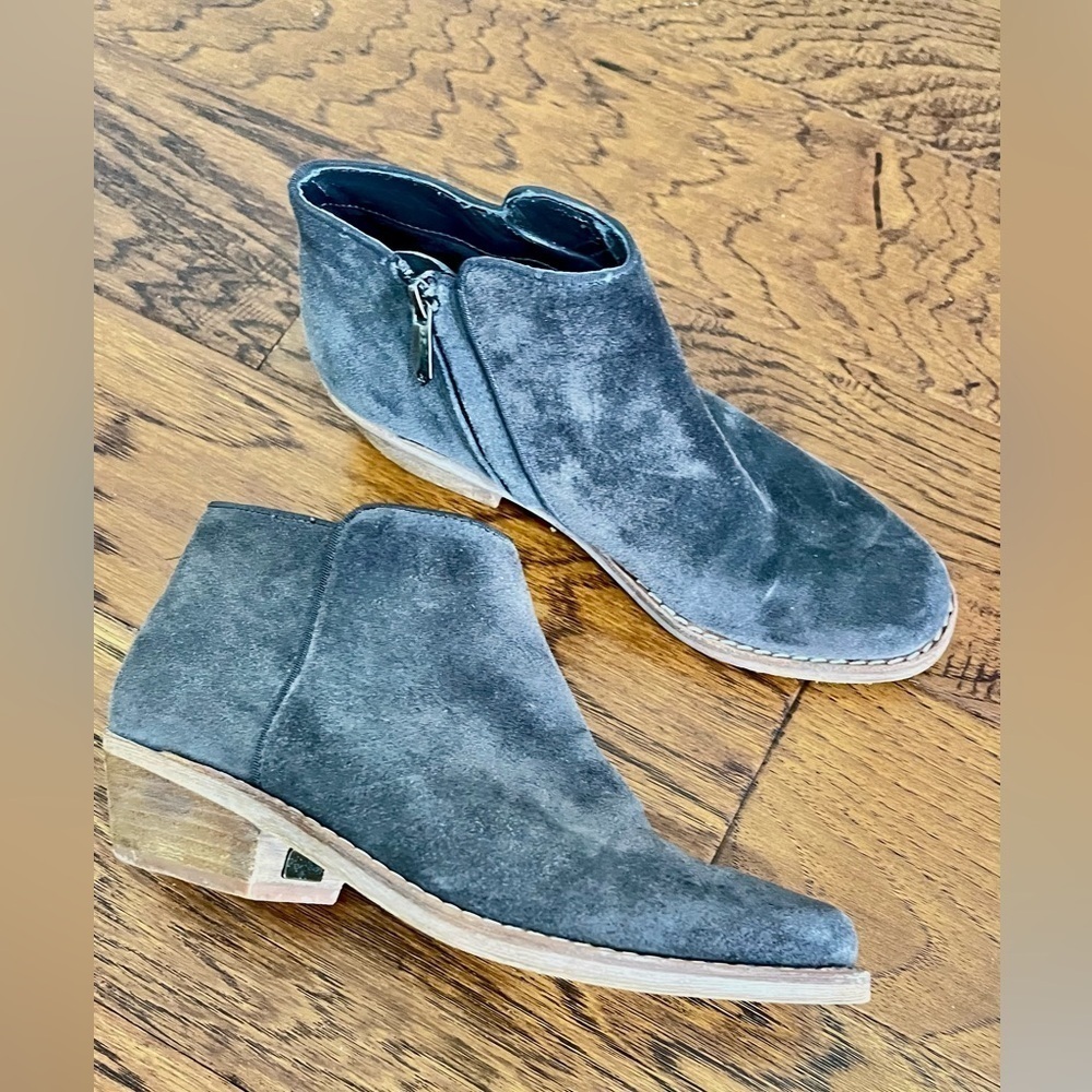 Sam Edelman Grey Genuine Suede Leather Distressed Ankle Bootie Boot Size 6.5 - Picture 2 of 4